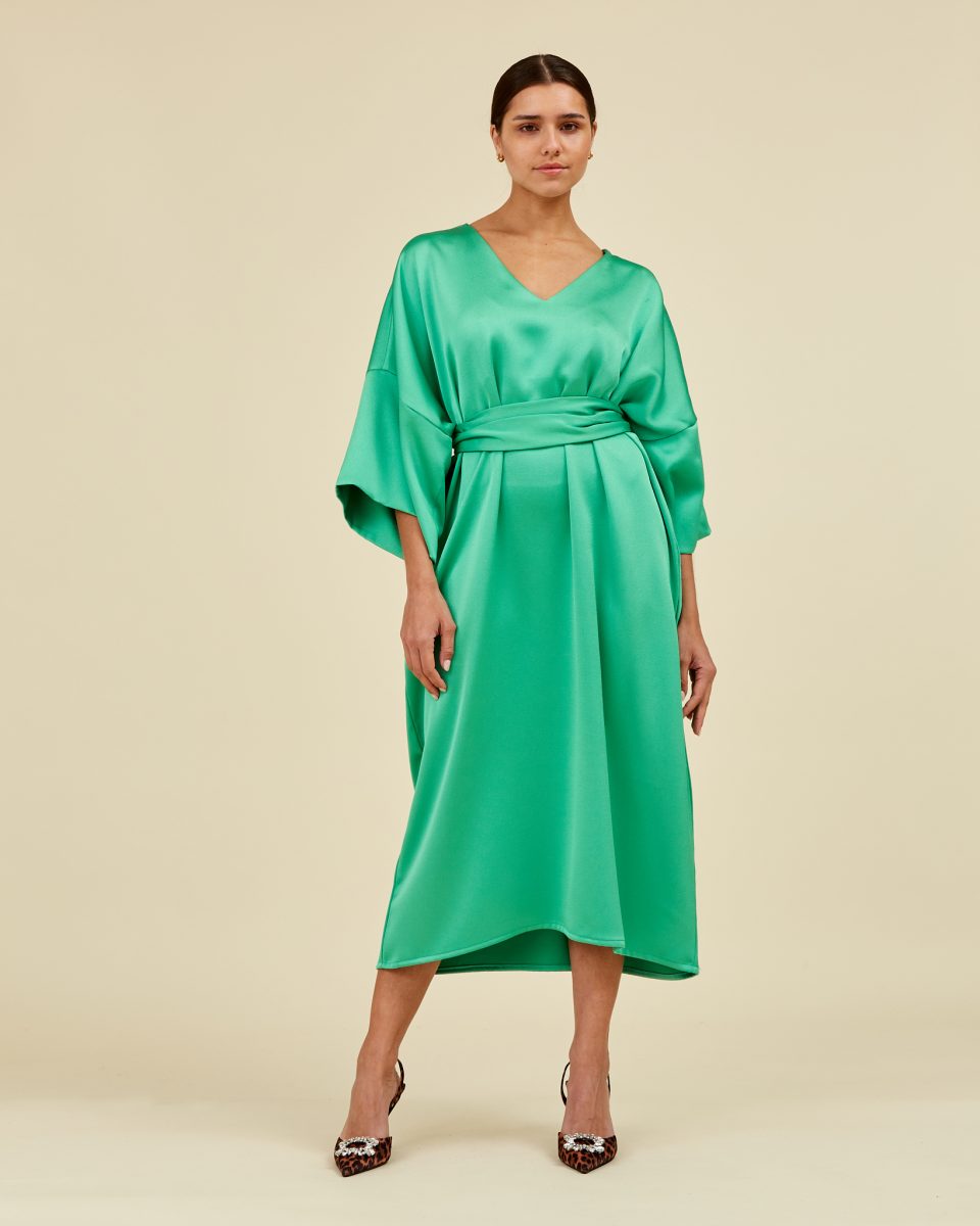 https://www.seamehappy.be/wp-content/uploads/2022/08/Sea-Me-Happy-Paloma-Dress-Long-spearmint-green-frint2-960x1200.jpg