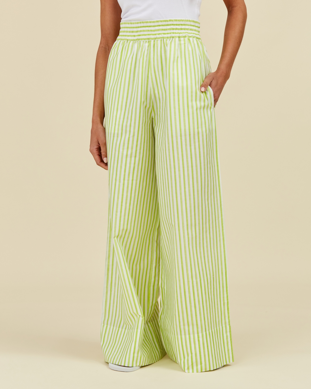 https://www.seamehappy.be/wp-content/uploads/2023/01/Sea-Me-Happy-Andrea-Pants-stripes-lime-front2-1.jpg