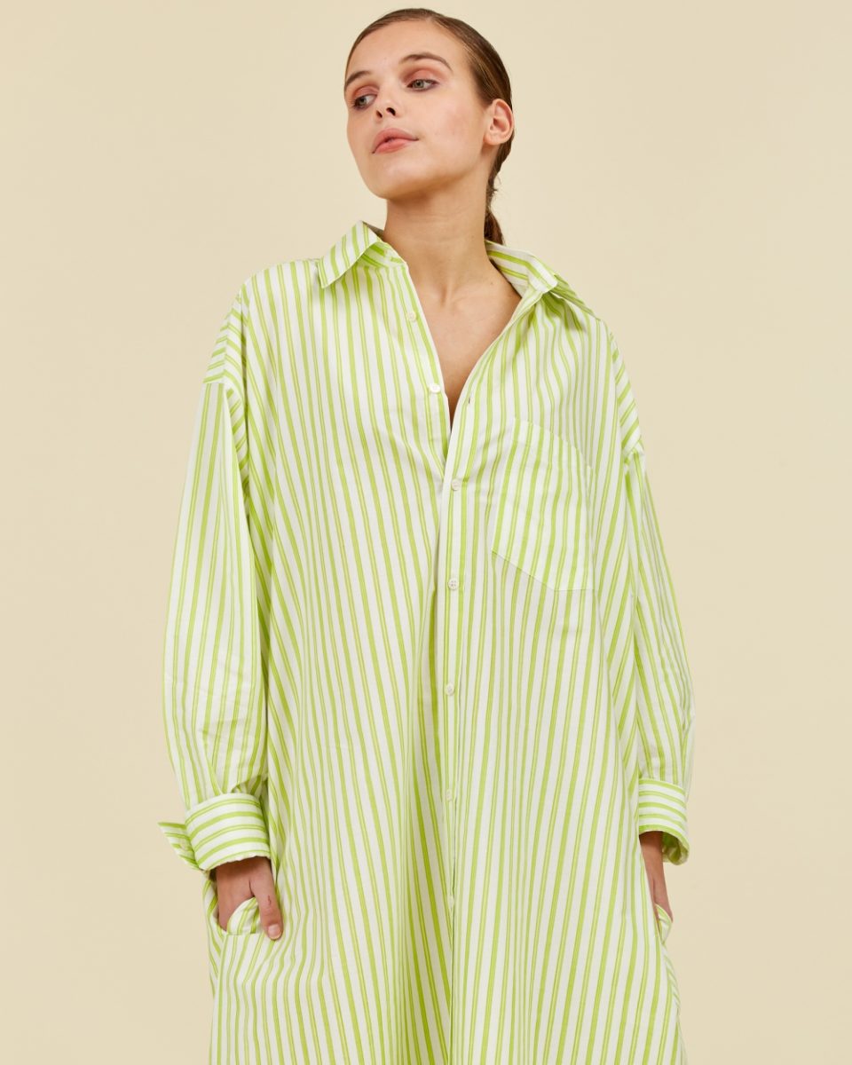 https://www.seamehappy.be/wp-content/uploads/2023/01/Sea-Me-Happy-Geenah-shirt-dress-stripes-lime-front2-960x1200.jpg