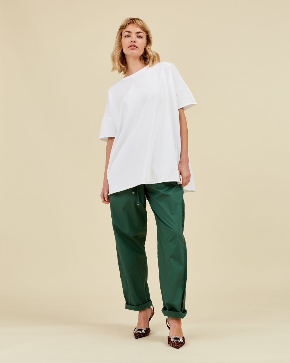 https://www.seamehappy.be/wp-content/uploads/2023/01/Sea-Me-Happy-Gigi-T-shirt-white-front1.jpg