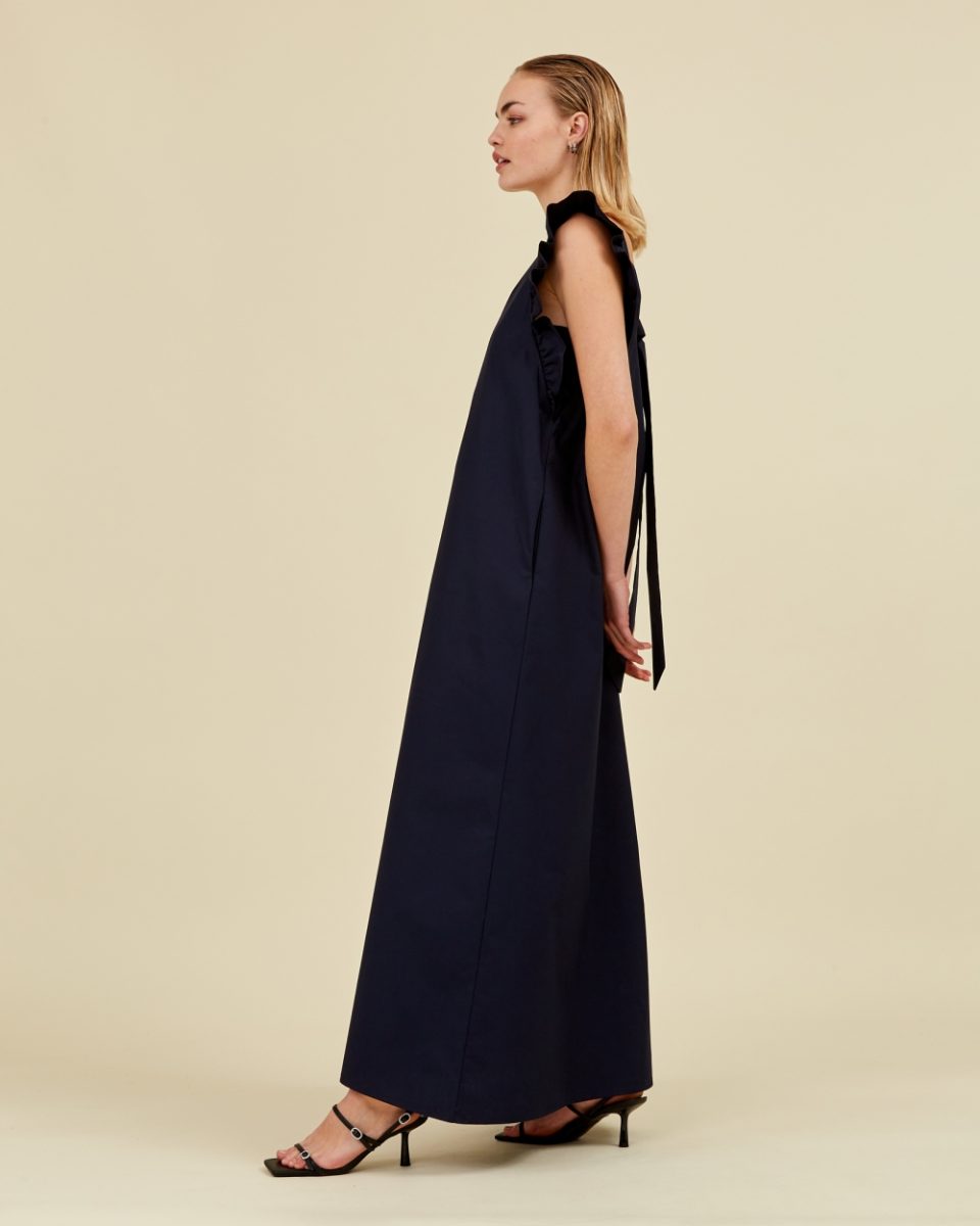 https://www.seamehappy.be/wp-content/uploads/2023/01/Sea-Me-Happy-Josephine-Dress-night-blue-side1-960x1200.jpg