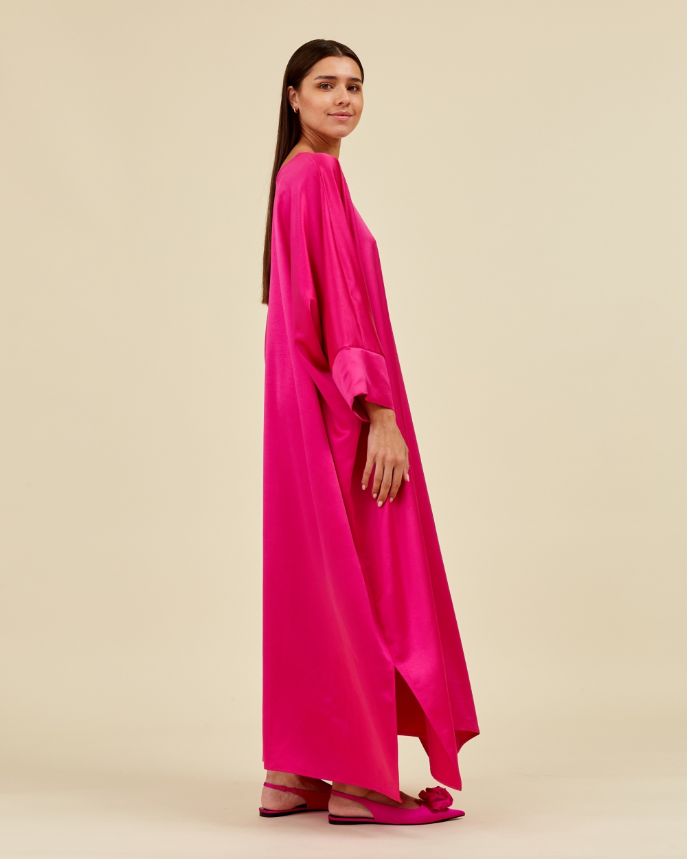 https://www.seamehappy.be/wp-content/uploads/2023/01/Sea-Me-Happy-Soraya-Dress-Satin-fuchsia-side1.jpg