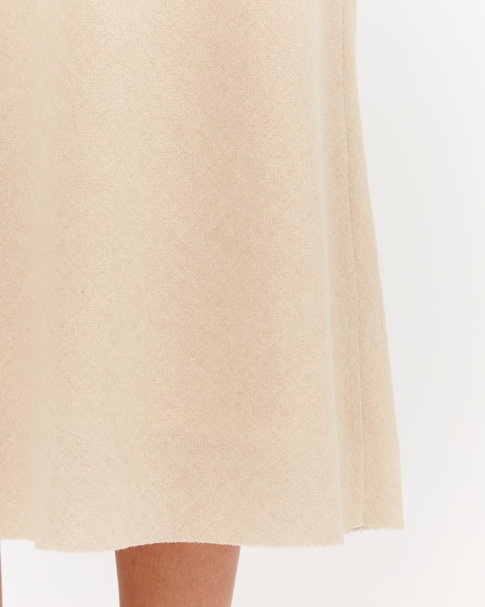 https://www.seamehappy.be/wp-content/uploads/2023/07/Sea-Me-Happy-June-Skirt-Soft-Wool-Uni-beige-closeup-960x1200.jpg
