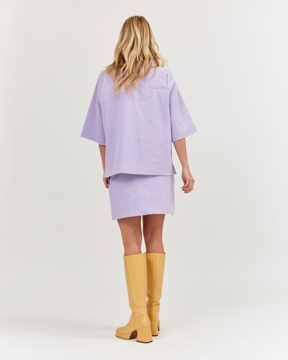 https://www.seamehappy.be/wp-content/uploads/2023/07/Sea-Me-Happy-Mimi-Skirt-70s-Lavender-back1-960x1200.jpg