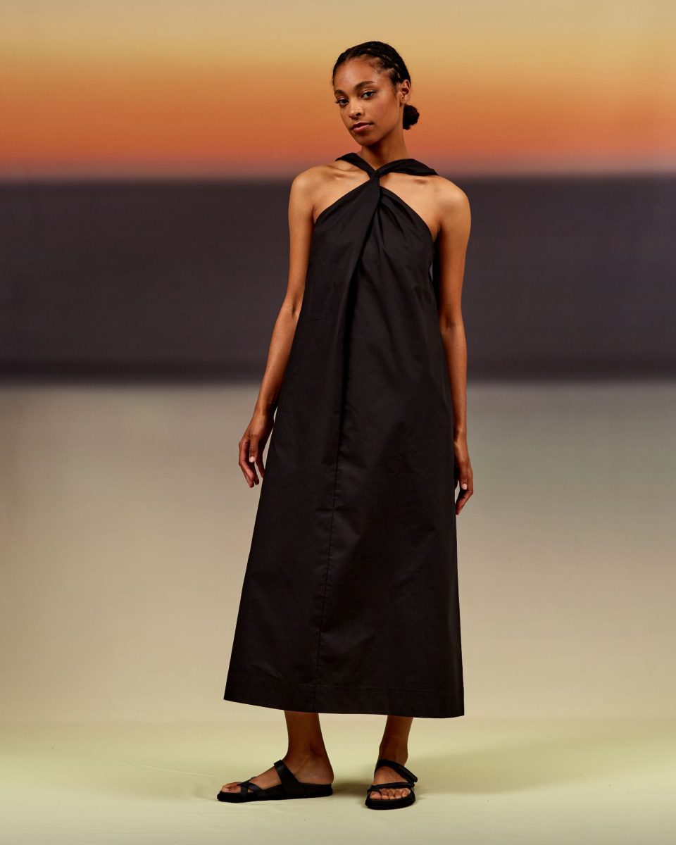 https://www.seamehappy.be/wp-content/uploads/2024/02/Sea-Me-Happy-Tonga-Dress-Poplin-black-front-960x1200.jpg