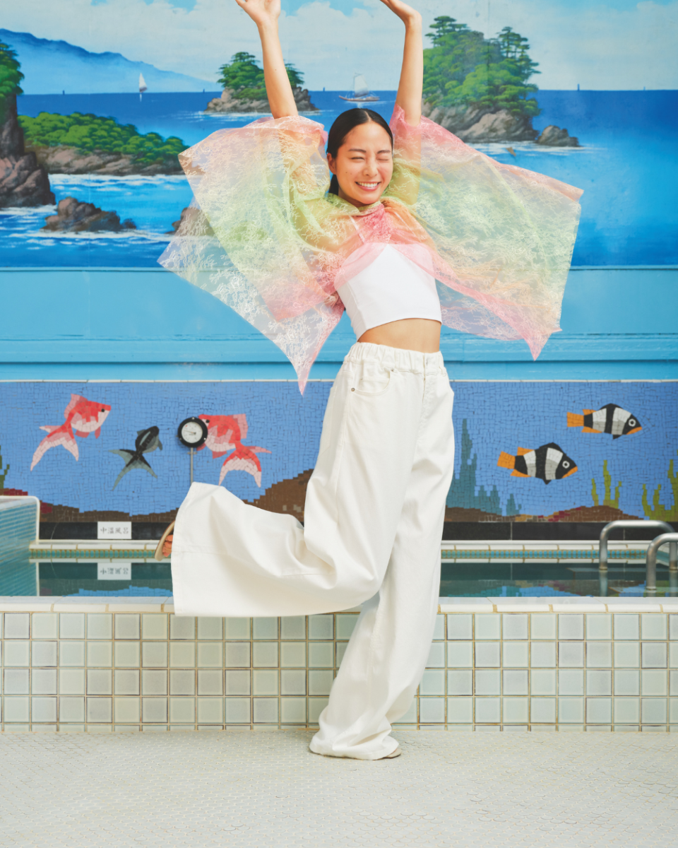 https://www.seamehappy.be/wp-content/uploads/2025/01/Sea-Me-Happy-Super-Woody-Pants-Embroidery-white-front-960x1200.png