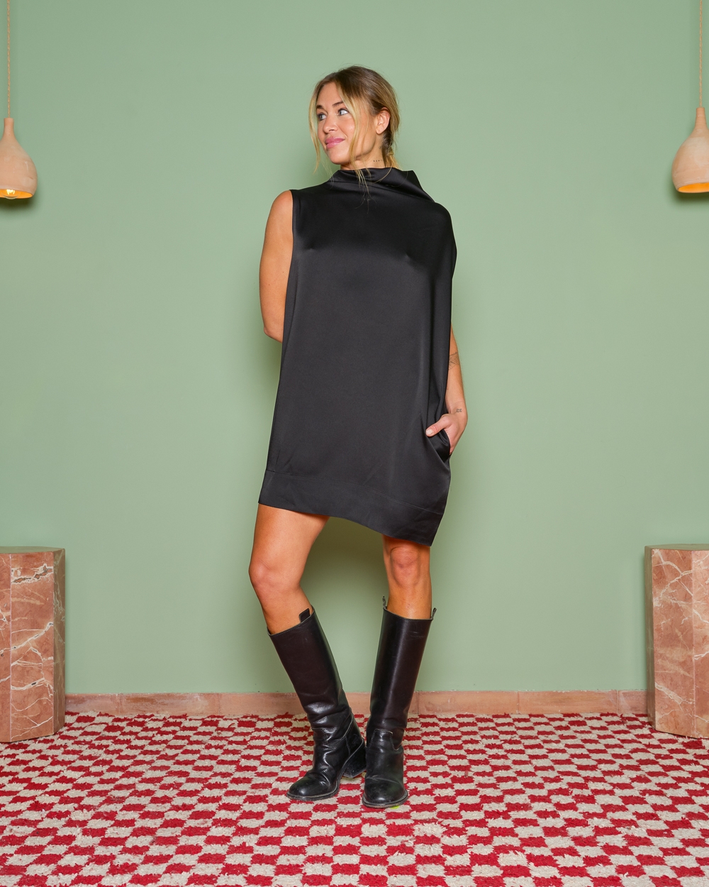https://www.seamehappy.be/wp-content/uploads/2025/07/Sea-Me-Happy-Christmas-Miso-Dress-Short-black-front-7944.jpg