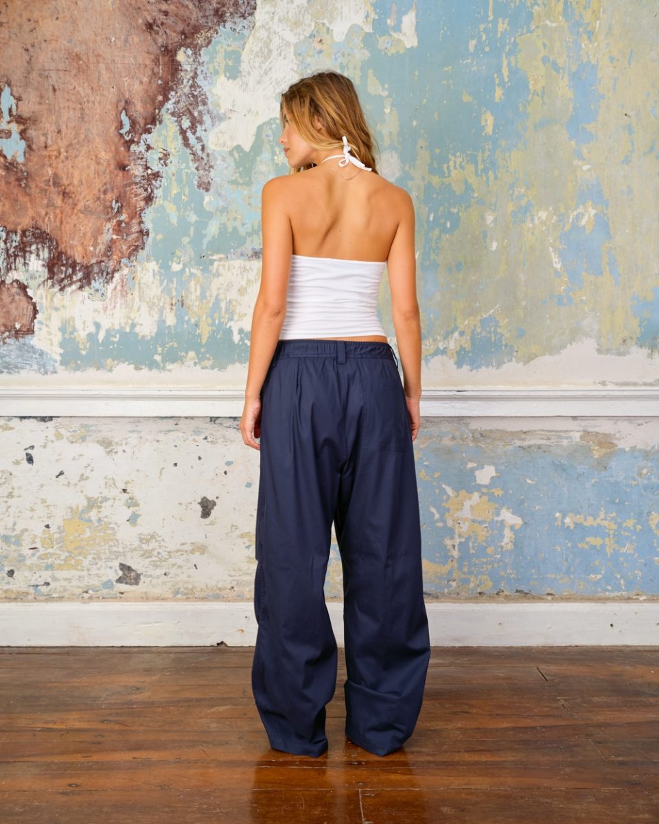 https://www.seamehappy.be/wp-content/uploads/2026/01/Sea-Me-Happy-Chuck-Pants-Satin-Crepe-night-blue-back-8905-960x1200.jpg