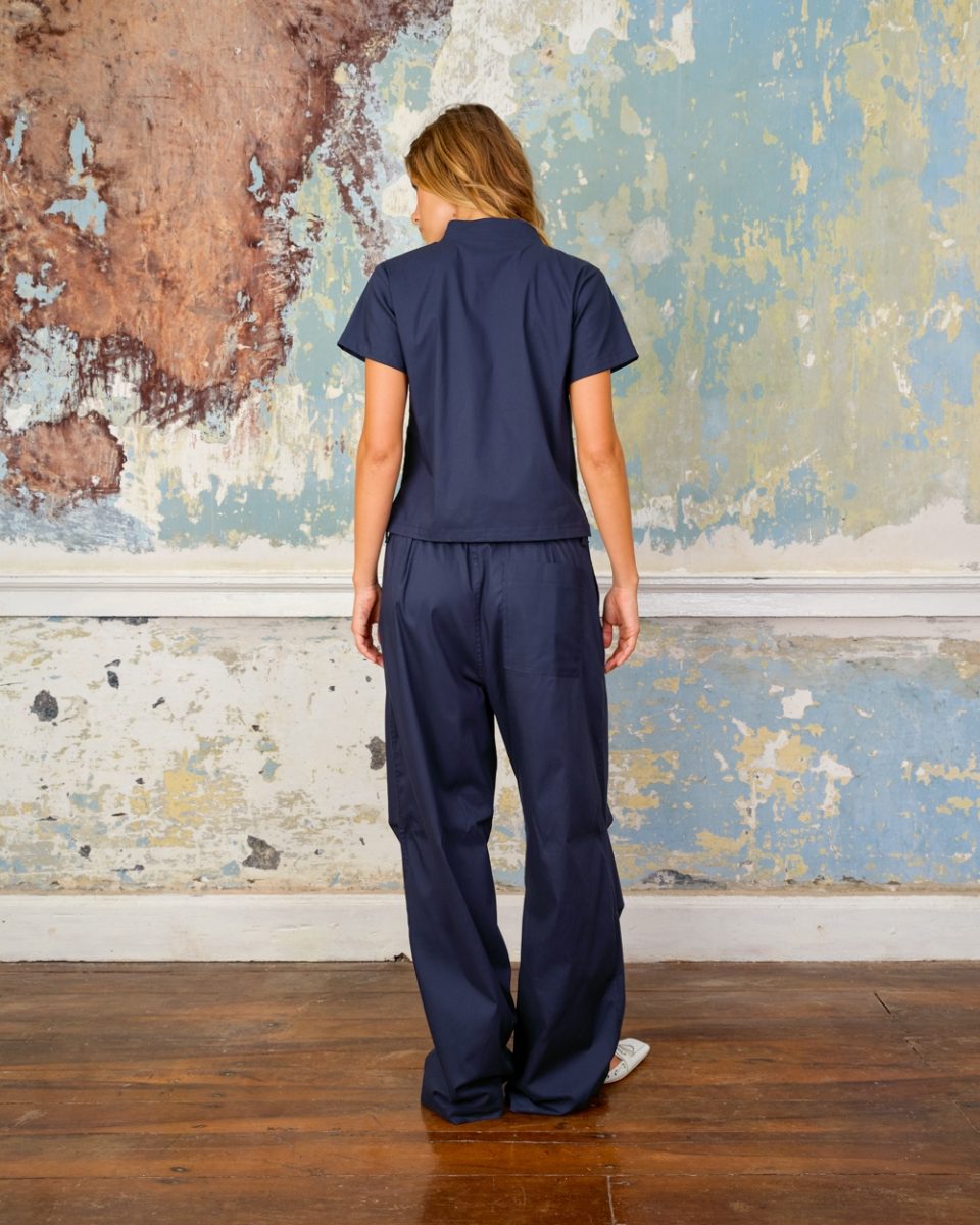 https://www.seamehappy.be/wp-content/uploads/2026/01/Sea-Me-Happy-Lotus-Top-Stretchy-Poplin-night-blue-back-9206-960x1200.jpg
