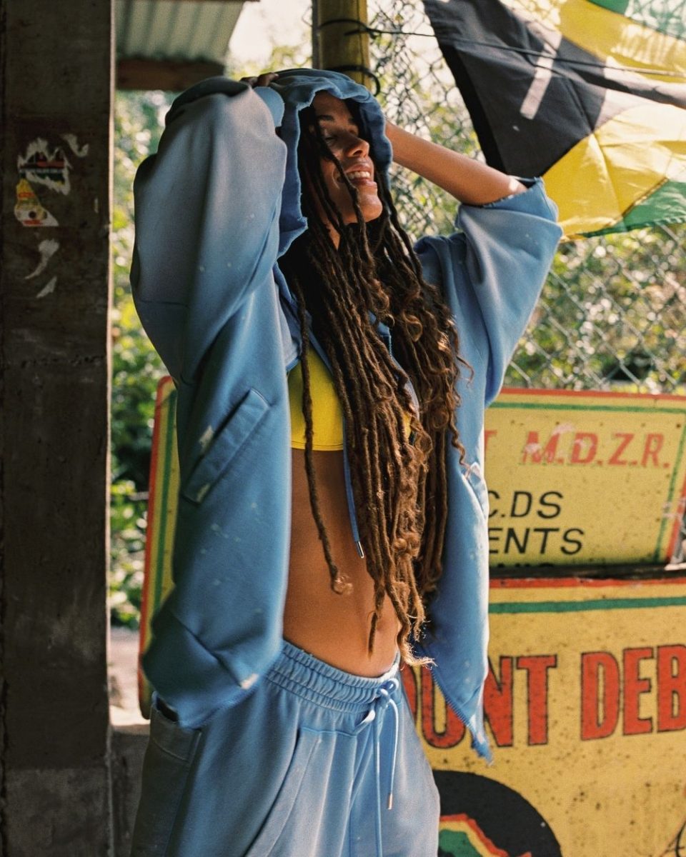 https://www.seamehappy.be/wp-content/uploads/2026/01/Sea-Me-Happy-Malibu-Hoodie-Washed-Destressed-Hugo-Baggy-Pants-Washed-Drestressed-2-10254-960x1200.jpg