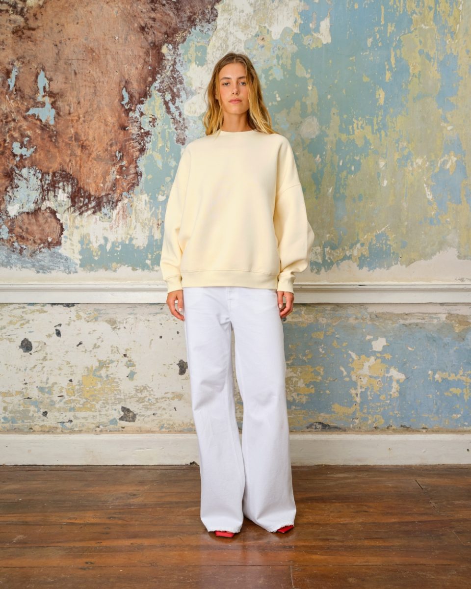 https://www.seamehappy.be/wp-content/uploads/2026/02/Sea-Me-Happy-Crew-Sweater-cream-front2-9635-960x1200.jpg