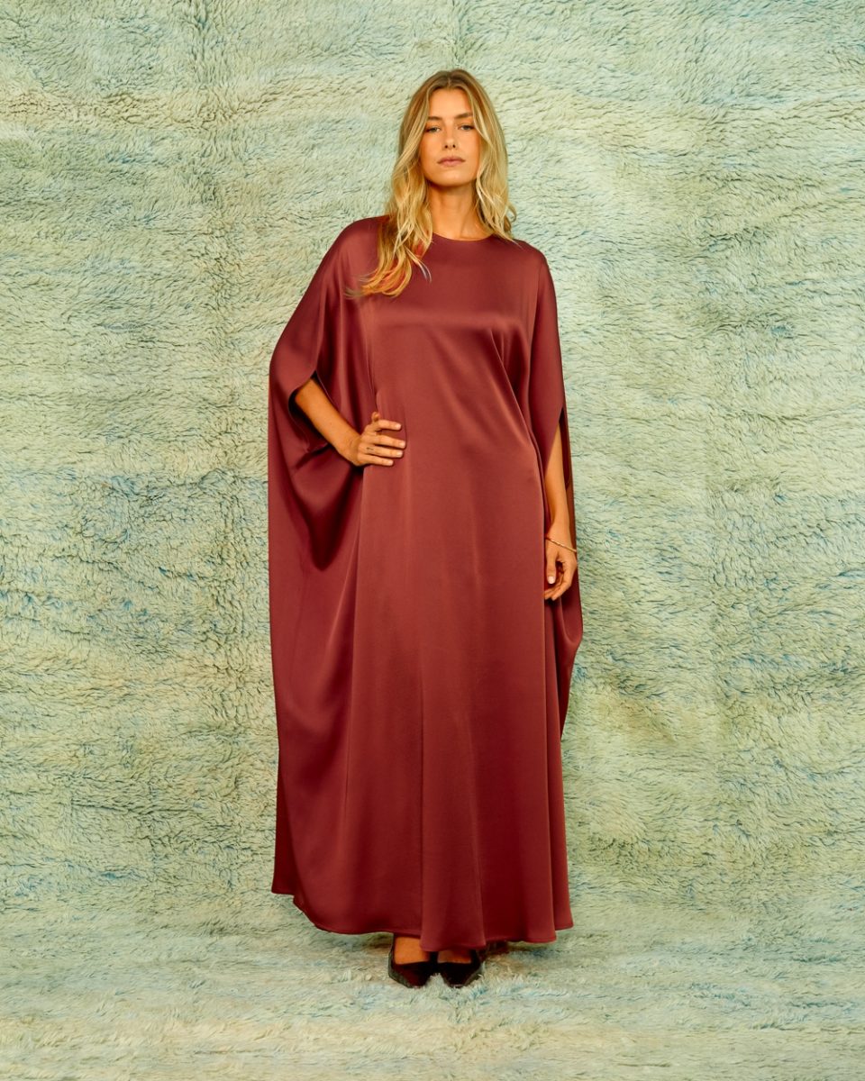 https://www.seamehappy.be/wp-content/uploads/2026/06/Sea-Me-Happy-Maxima-Dress-Satin-Crepe-rust-front-10720-960x1200.jpg