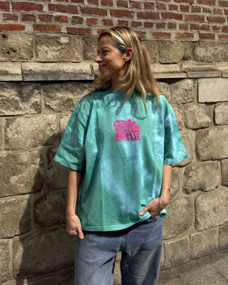 https://www.seamehappy.be/wp-content/uploads/2026/07/Sea-Me-Happy-Tie-Dye-T-Shirt-Girls-Skate-Jamaica-emerald-green-11209-960x1200.jpg